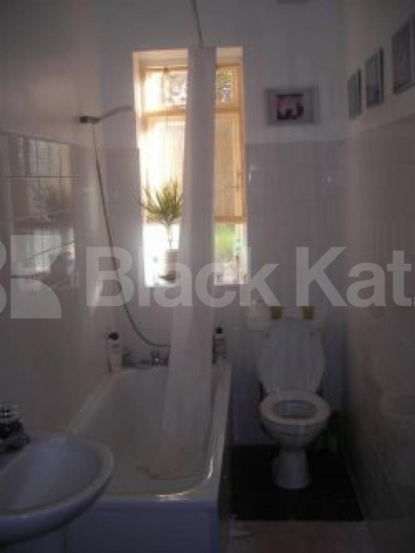 			1 Bedroom, 1 bath, 1 reception Flat			 Hilldrop Road, TUFNELL PARK N7